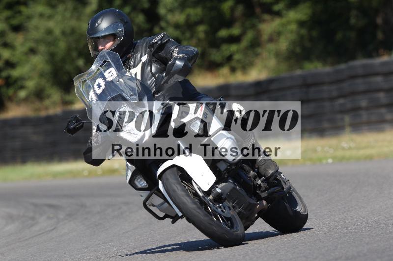 Archiv-2022/50 09.08.2022 MSS und TÖFF Track Day ADR/Gruppe blau/109